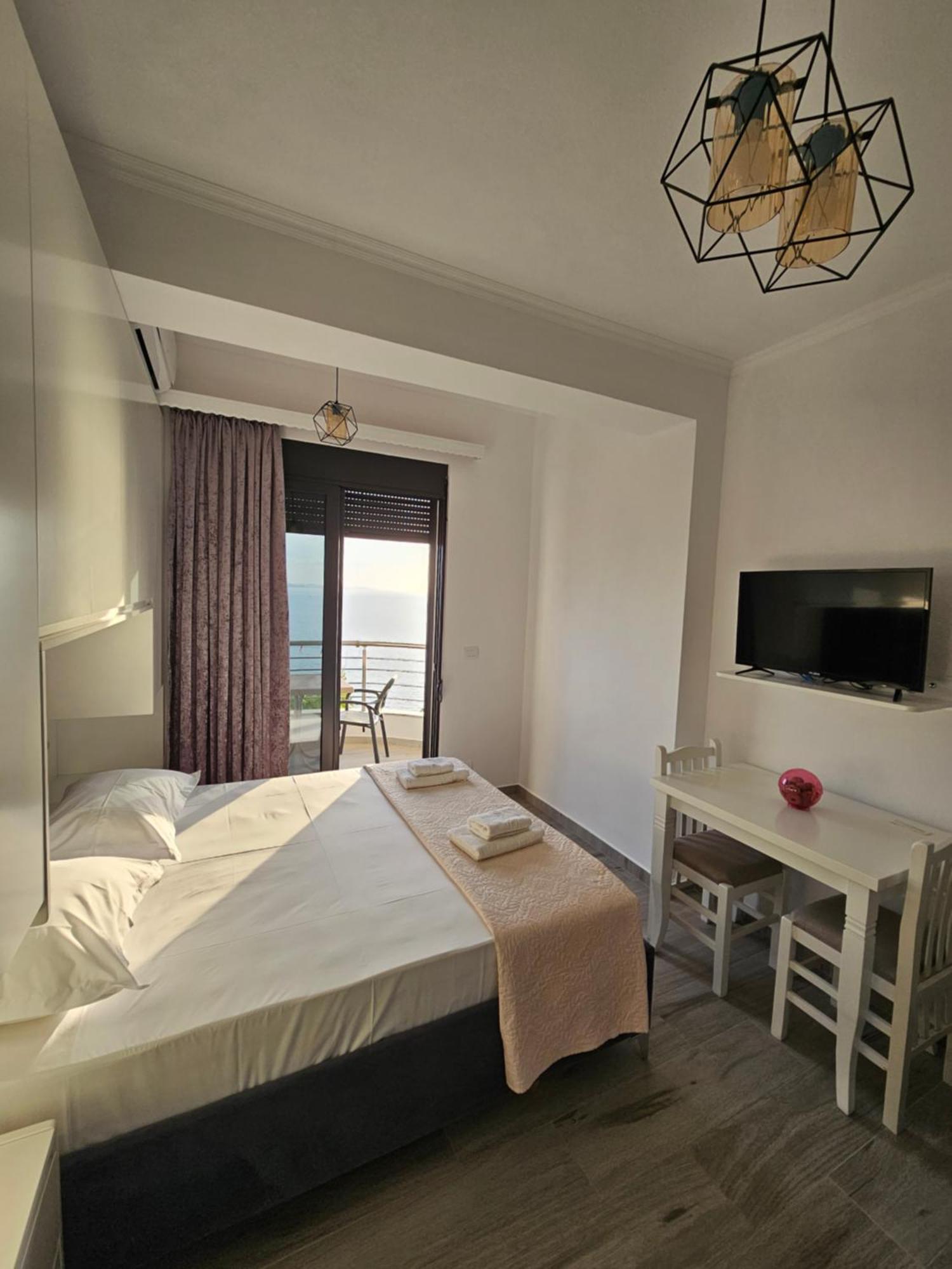 Nora'S Guesthouse Саранде Екстериор снимка