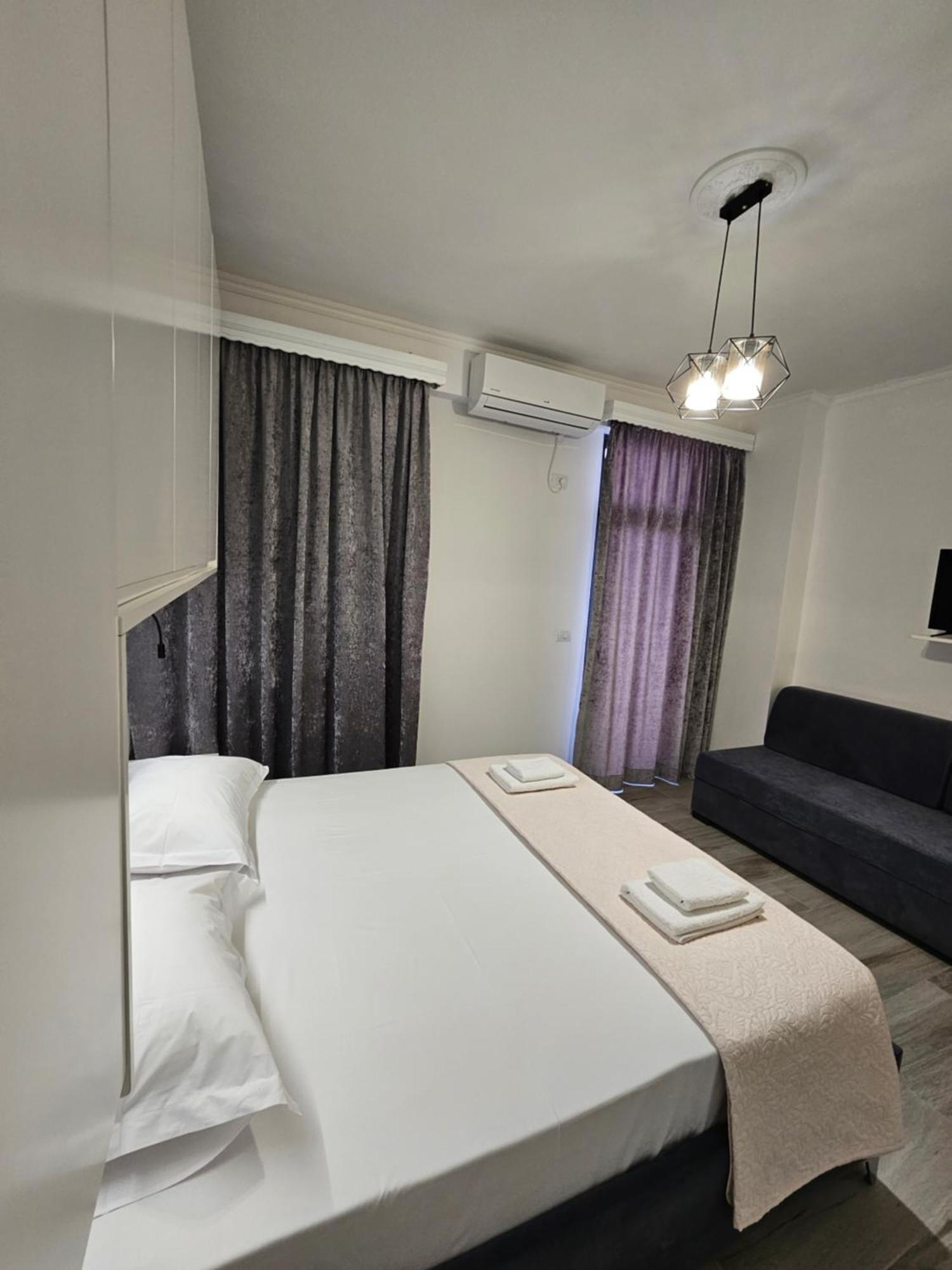 Nora'S Guesthouse Саранде Екстериор снимка