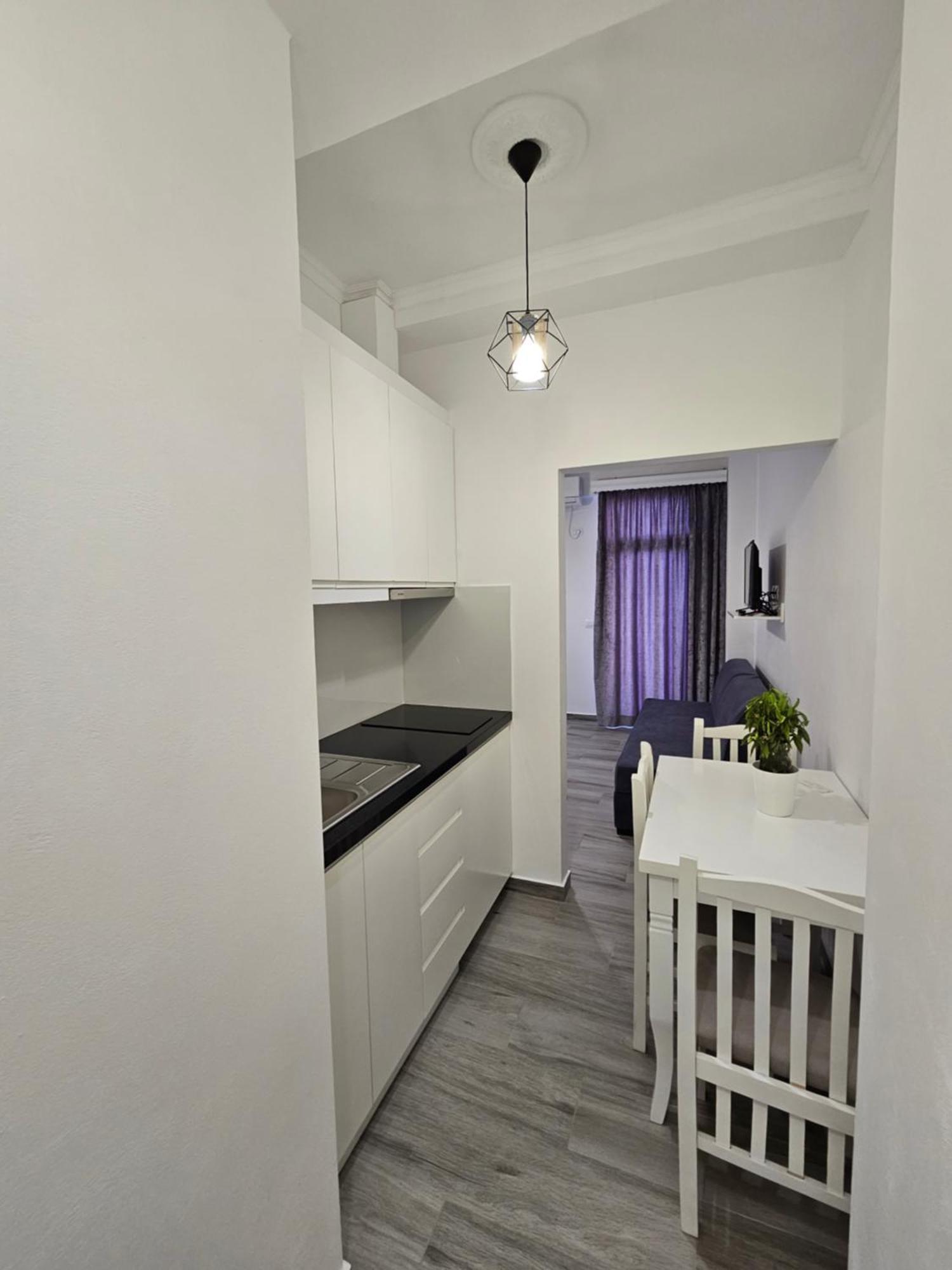 Nora'S Guesthouse Саранде Екстериор снимка